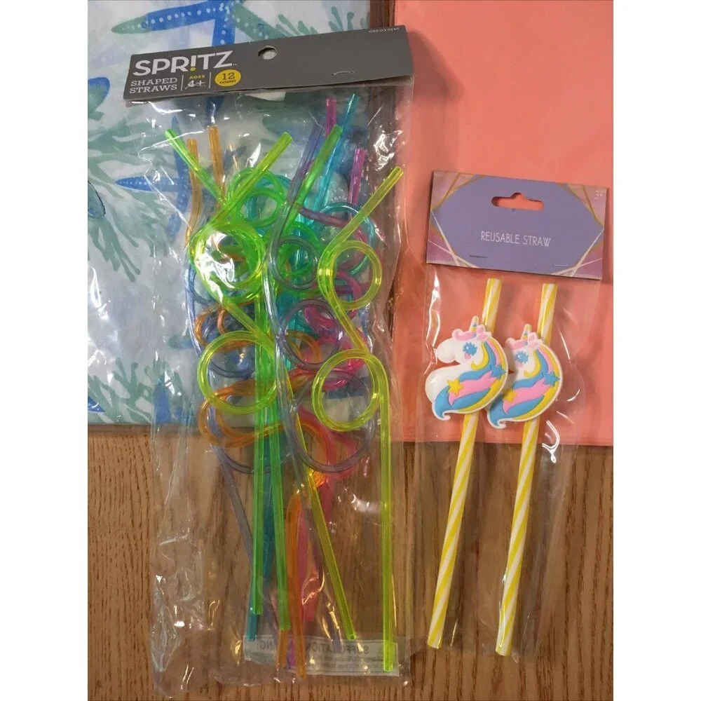 New Bundle Of 16pc Tropical Beachy Party Birthday Shaped Straws & Table Covers